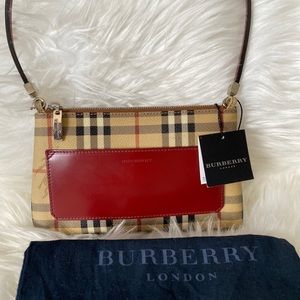 Authentic Burberry purse. Like New.